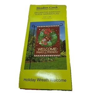MEADOW CREEK CHRISTMAS WREATH‎ GARDEN FLAG 12.5" x 18" *NEW IN PACKAGE